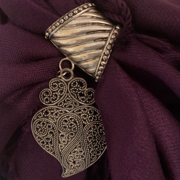 Brand new purple scarf with silver scarf cuff - Picture 2 of 6